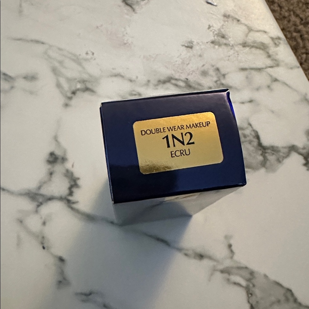 Estée Lauder Double Wear Stay-in-Place Makeup Foundation 1N2 Ecru - Picture 3 of 3